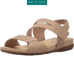 DAVID TATE NIB SQUISH CAMEL NUBUCK LEATHER SANDAL. SIZE 8 M